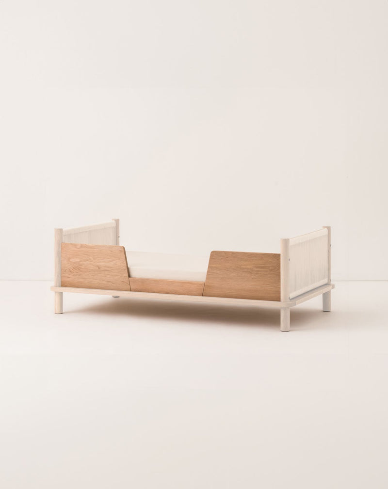 Latitude safety bed barrier in solid oak