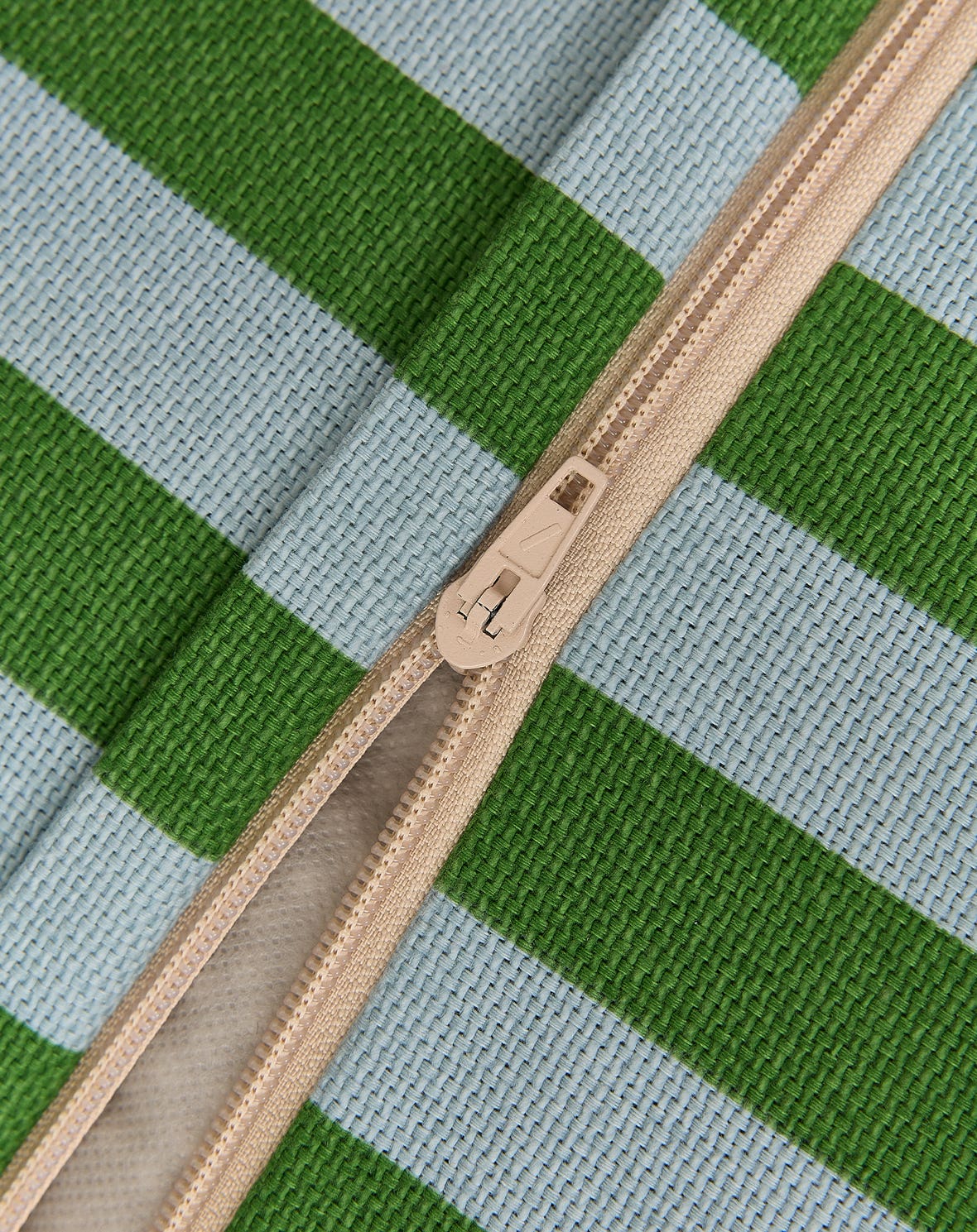 Long beanbag - kid size - Bliss